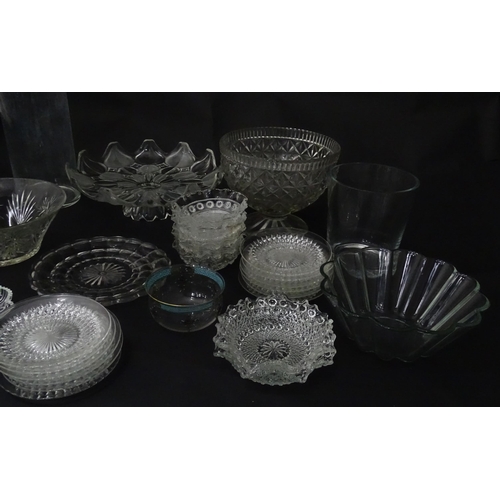 258 - A quantity of assorted 20thC and later glassware to include candlesticks, saucers, bon bon dishes, v... 