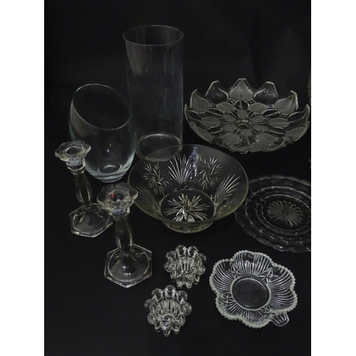 258 - A quantity of assorted 20thC and later glassware to include candlesticks, saucers, bon bon dishes, v... 