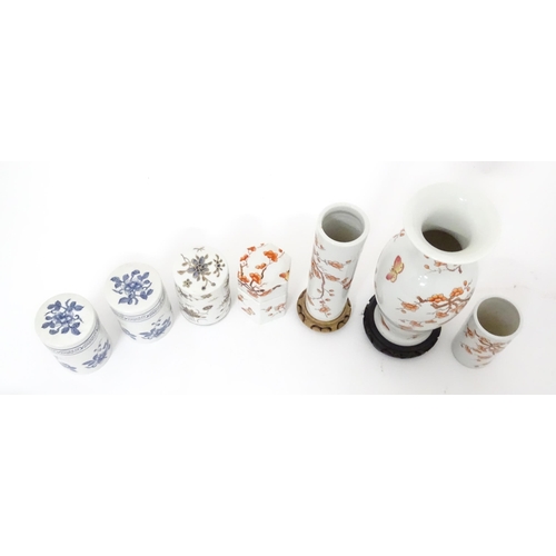 568 - A quantity of assorted Oriental ceramics to include vases, pot and cover, trinket boxes, etc. with h... 