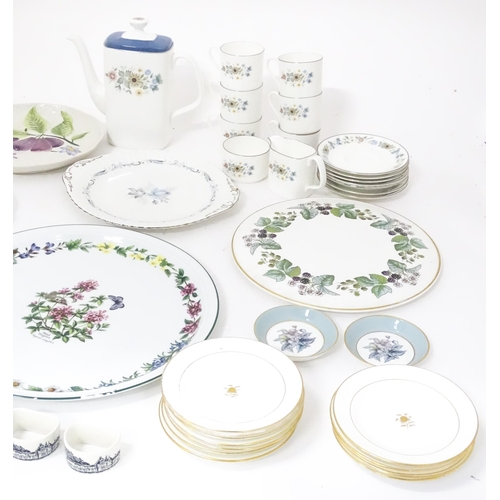 76 - A quantity of assorted ceramics to include tea wares, cake plates, napkin rings, etc. Makers to incl... 