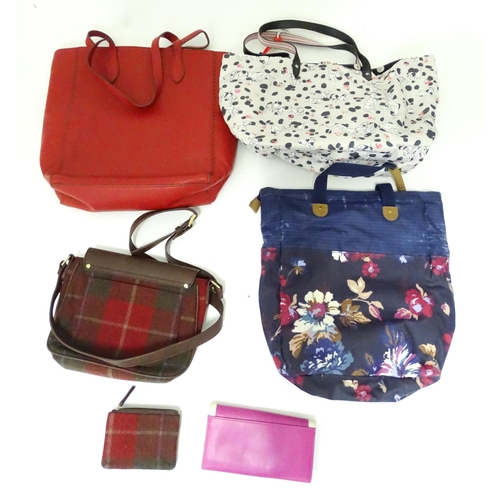 695 - Vintage fashion / clothing: A quantity of bags to include a red Laura Ashley handbag, a floral Joule... 