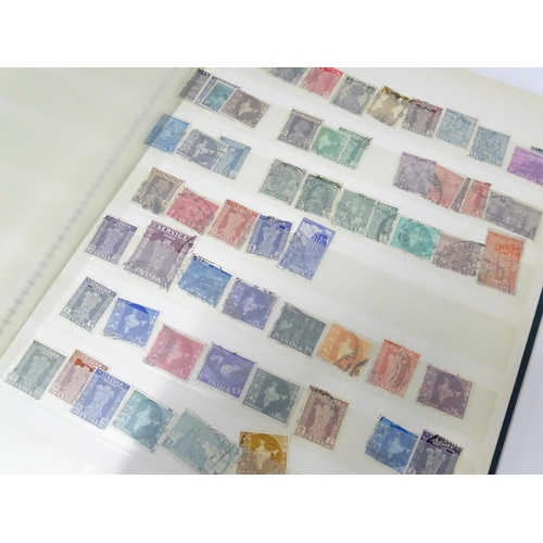 233 - Stamps and First Day Covers: A quantity of assorted stamps from Jordan, Italy, Norway, Australia, Ca... 