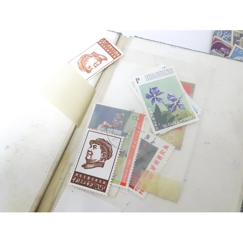 333 - Stamps: A quantity of assorted 20thC stamps, to include Singapore, Philippines, Vietnam, Spain, etc.... 