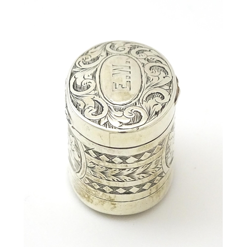 354 - A Victorian silver nutmeg grater with engraved decoration, hallmarked Birmingham 1899, maker George ... 