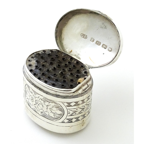 354 - A Victorian silver nutmeg grater with engraved decoration, hallmarked Birmingham 1899, maker George ... 