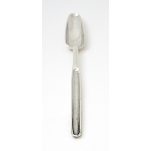 371 - A George II silver marrow scoop hallmarked London 1753. Approx. 9 1/4