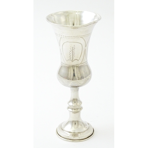 375 - A silver kiddush cup hallmarked London 1921, maker Rosenzweig, Taitelbaum & Co. (Jacob Rosenzweig). ... 