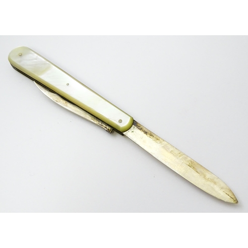 378 - A Victorian silver twin blade folding fruit knife with mother of pearl handle hallmarked Sheffield 1... 