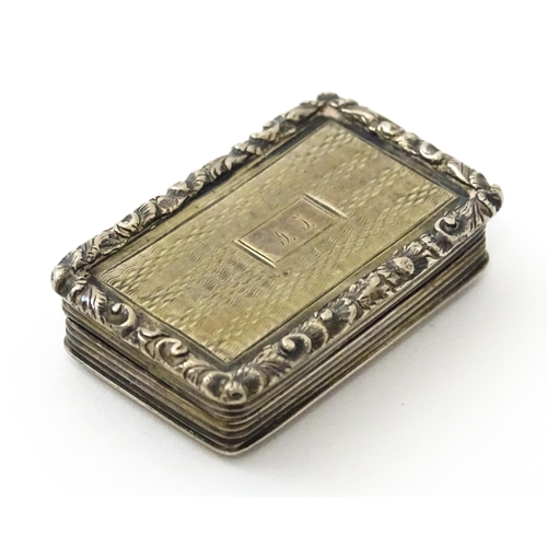 382 - A William IV silver vinaigrette with engine turned decoration hallmarked Birmingham c. 1834, maker N... 