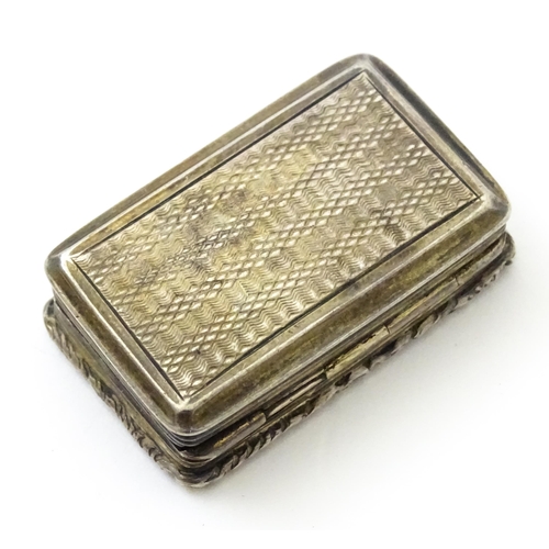 382 - A William IV silver vinaigrette with engine turned decoration hallmarked Birmingham c. 1834, maker N... 