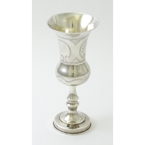 448 - A silver kiddush cup hallmarked London 1921, maker J. Zeving (or Joseph Zweig). Approx. 5 1/4