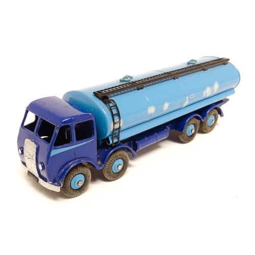 1163 - Toys: Two Dinky Supertoys die cast scale model Foden Type 1 Lorries, comprising Foden Flat Truck wit... 