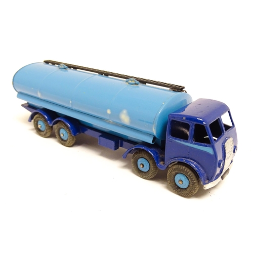 1163 - Toys: Two Dinky Supertoys die cast scale model Foden Type 1 Lorries, comprising Foden Flat Truck wit... 