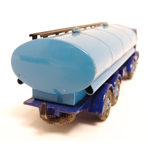 1163 - Toys: Two Dinky Supertoys die cast scale model Foden Type 1 Lorries, comprising Foden Flat Truck wit... 