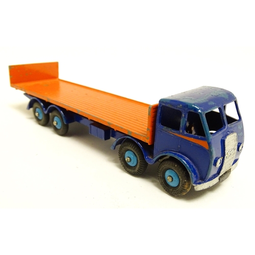 1163 - Toys: Two Dinky Supertoys die cast scale model Foden Type 1 Lorries, comprising Foden Flat Truck wit... 