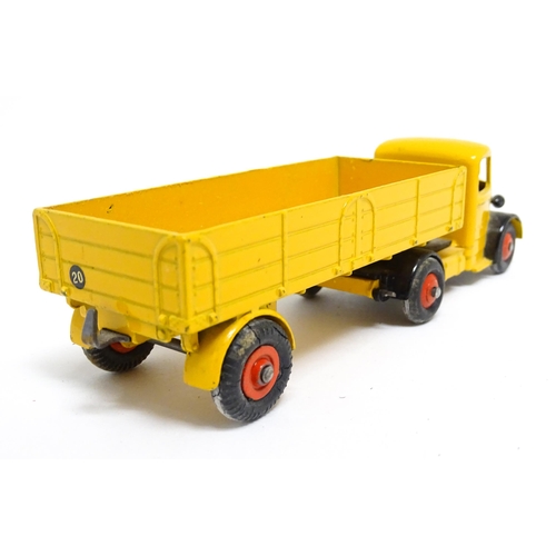 1164 - Toys: Two Dinky Supertoys die cast scale model vehicles comprising Foden Diesel 8-Wheel Wagon, model... 