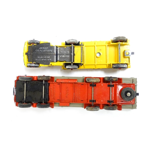 1164 - Toys: Two Dinky Supertoys die cast scale model vehicles comprising Foden Diesel 8-Wheel Wagon, model... 