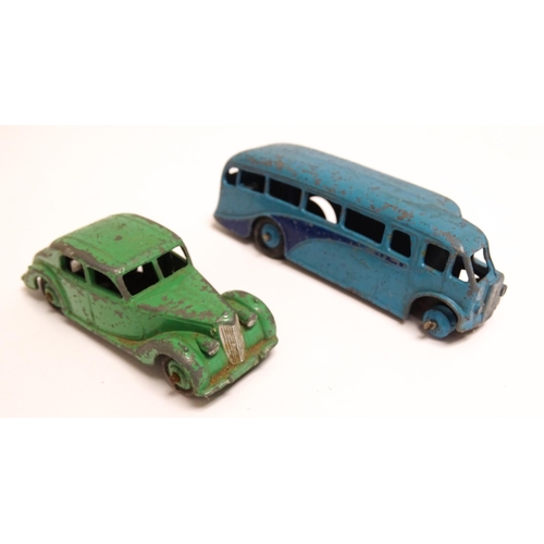 1167 - Toys: A quantity of die cast scale model Dinky Toys / Dinky Supertoys to include Leyland Octopus no.... 