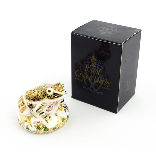 150 - A Royal Crown Derby limited edition paperweight modelled as an Old Imari Frog, designed by John Abli... 