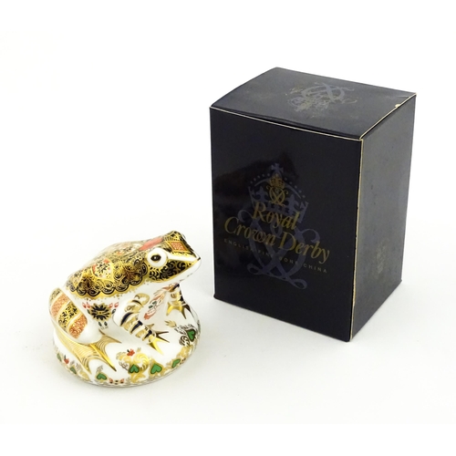 150 - A Royal Crown Derby limited edition paperweight modelled as an Old Imari Frog, designed by John Abli... 