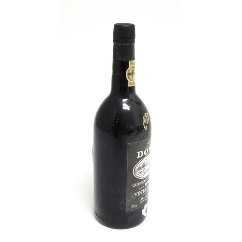 1146 - A 75cl bottle of Dow's Quinta do Bomfim 1979 vintage port.