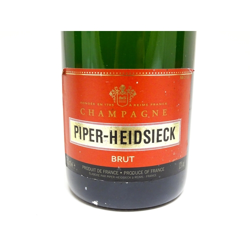 1150 - Three 750ml bottles of Piper-Heidsieck champagne (3)