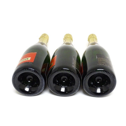 1150 - Three 750ml bottles of Piper-Heidsieck champagne (3)