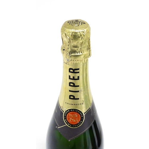 1150 - Three 750ml bottles of Piper-Heidsieck champagne (3)