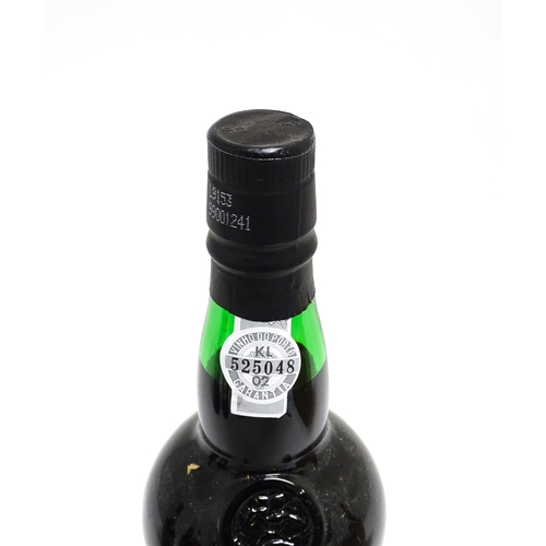 1157 - A 75cl bottle of Graham's late bottled vintage 1994 port and a 75cl bottle of Cockburn's Fine Ruby p... 