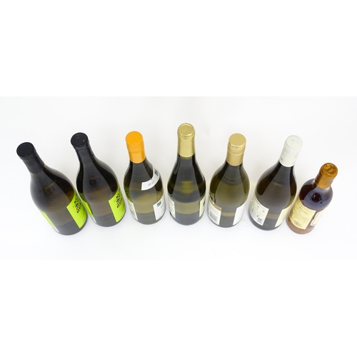 1159 - A 37.5cl bottle of Clos l'Abeilley sauternes 1988, together with a further six assorted bottles of w... 