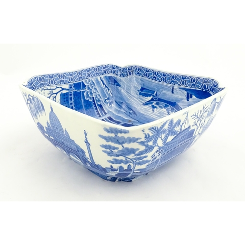 70 - A Spode blue and white bowl of squared form decorated in the Rome pattern. Marked under. Approx. 8 1... 