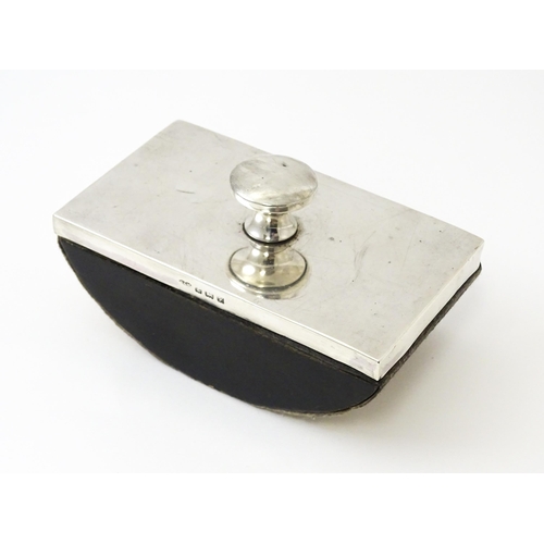 403 - A silver mounted desk blotter, hallmarked Birmingham 1933, maker Sanders & Mackenzie. Approx. 4 1/4