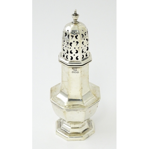 415 - A silver sugar caster hallmarked Sheffield 1929, maker Walker & Hall. Approx. 6 1/2