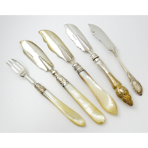 440 - Four various silver knives, to include one hallmarked Sheffield 1915, maker Levesley Brothers; a Vic... 