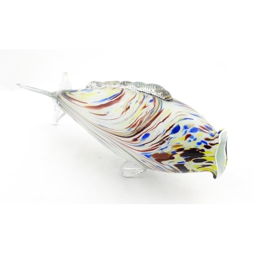 330 - A Romanian glass fish. Approx. 13