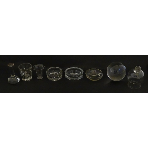 334 - A quantity of assorted scientific / medical glassware and implements, to include vessels, sphere, li... 