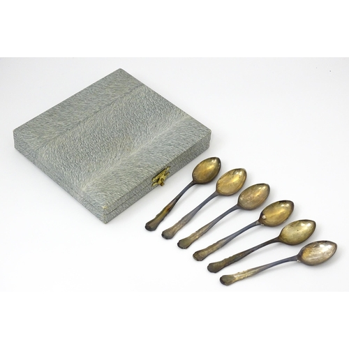 659 - A cased set of six silver teaspoons hallmarked Sheffield 1966, maker Viner's Ltd. Spoons approx. 4 1... 