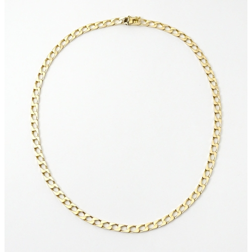 780 - A 9ct gold chain necklace. Approx 18