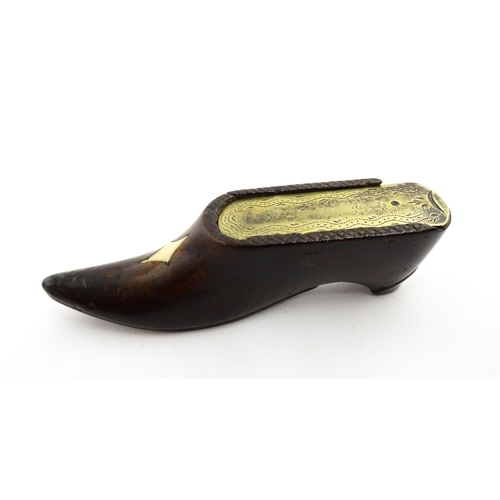 1374 - Treen : A 19thC shoe snuff box with brass sliding lid and inlaid lozenge detail. Approx. 3 3/4