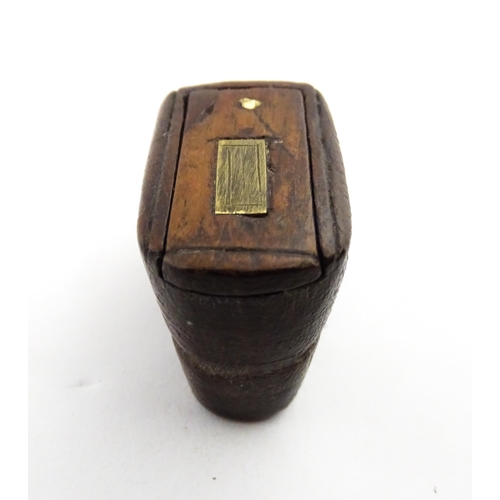 1375 - Treen : A small 19thC shoe snuff box with sliding lid and inlaid decoration. Approx. 2