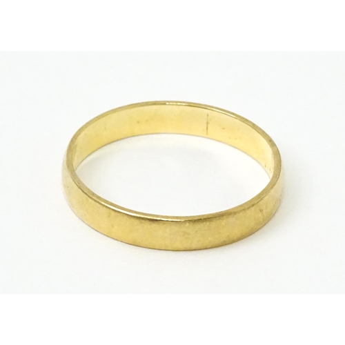 755 - A 9ct gold ring. Ring size approx. U. (Approx 2.5g)