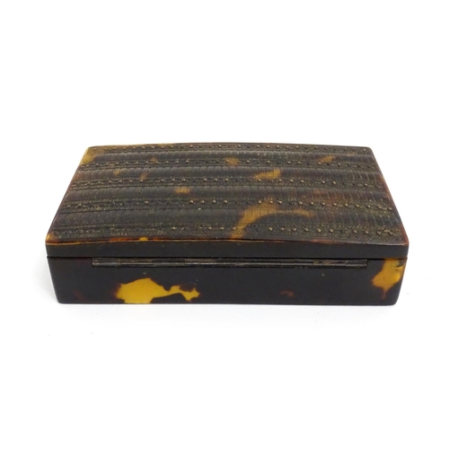 1449 - A late 19thC tortoiseshell table snuff box with engraved banded decoration to top and bottom. Approx... 