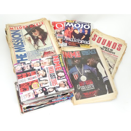 573 - Music Memorabilia : a quantity of late 20thC musical weekly papers / magazines, comprising: nine iss... 