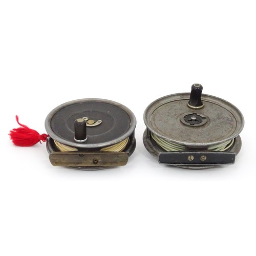 533 - Two mid 20thC centrepin fly fishing reels, comprising a Hardy 'Uniqua' 3