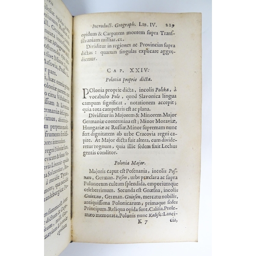 2269 - Book: Philippi Cluverii Introdvctionis in Universam Geographiam tam Veterem Quam Novam Libri VI by P... 