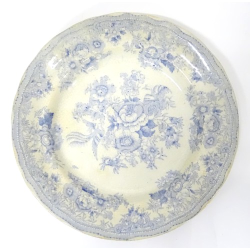 792 - A quantity of assorted blue and white dinner wares to include plates, tureens / serving dishes, sauc... 