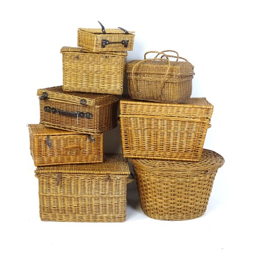 835 - A quantity of assorted wicker baskets, the largest approx 19