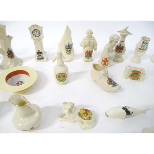 880 - A quantity of crested ware, to include Chatham, Cheddar, Weston-super-Mare, Great Malvern, Southend-... 