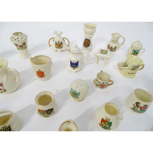 880 - A quantity of crested ware, to include Chatham, Cheddar, Weston-super-Mare, Great Malvern, Southend-... 