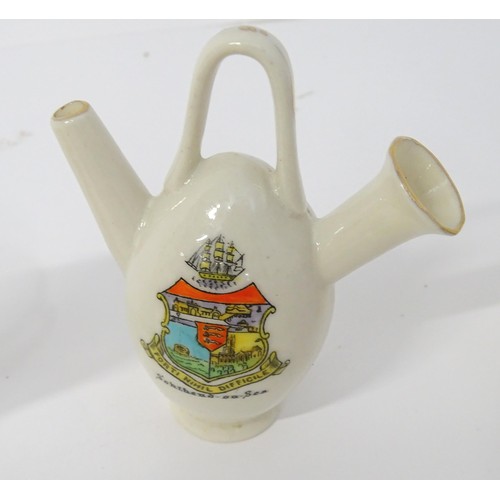 880 - A quantity of crested ware, to include Chatham, Cheddar, Weston-super-Mare, Great Malvern, Southend-... 